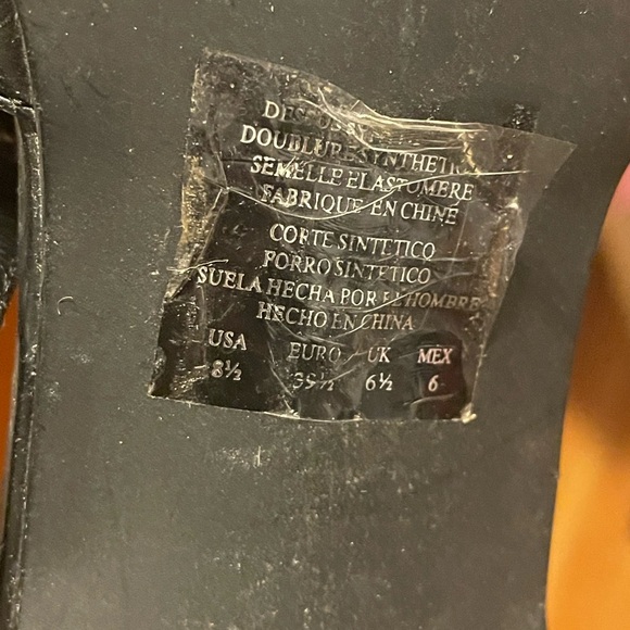 EUC Unlisted black heels with ankle strap - Picture 4 of 5